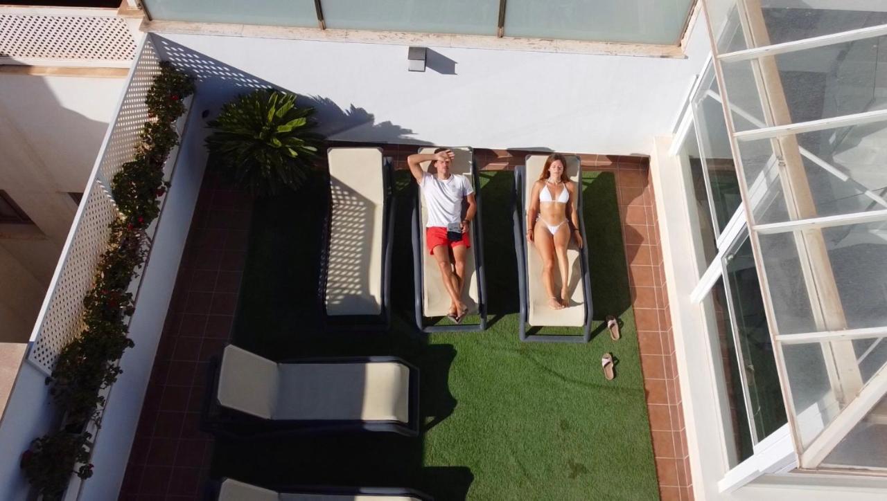 Suites Del Pintor Malaga Exterior photo